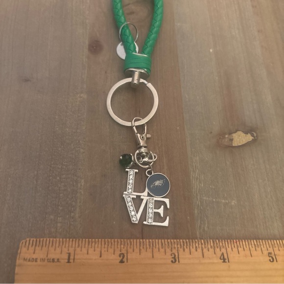 Philadelphia Eagles Keychain - Picture 3 of 4
